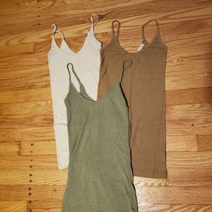 3 XS tank tops